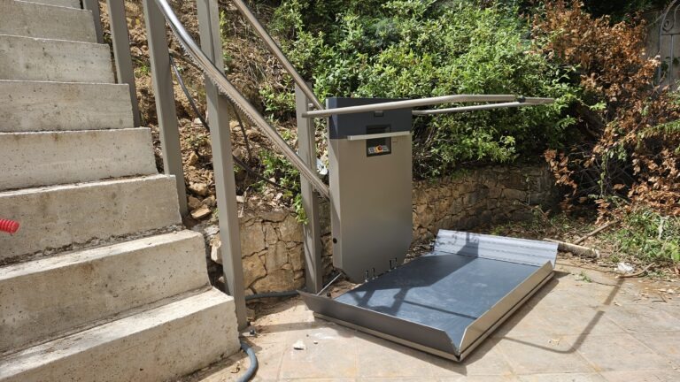 Plateforme Monte Escalier Cavalaire Var