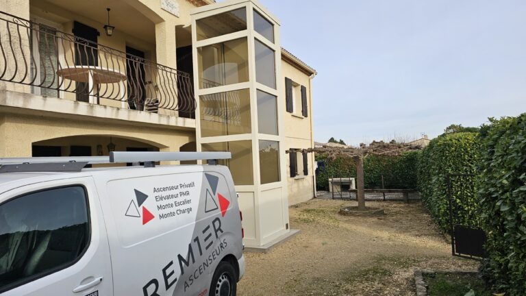 Elévateur PMR Extérieur Arealift Domoflex Ardèche