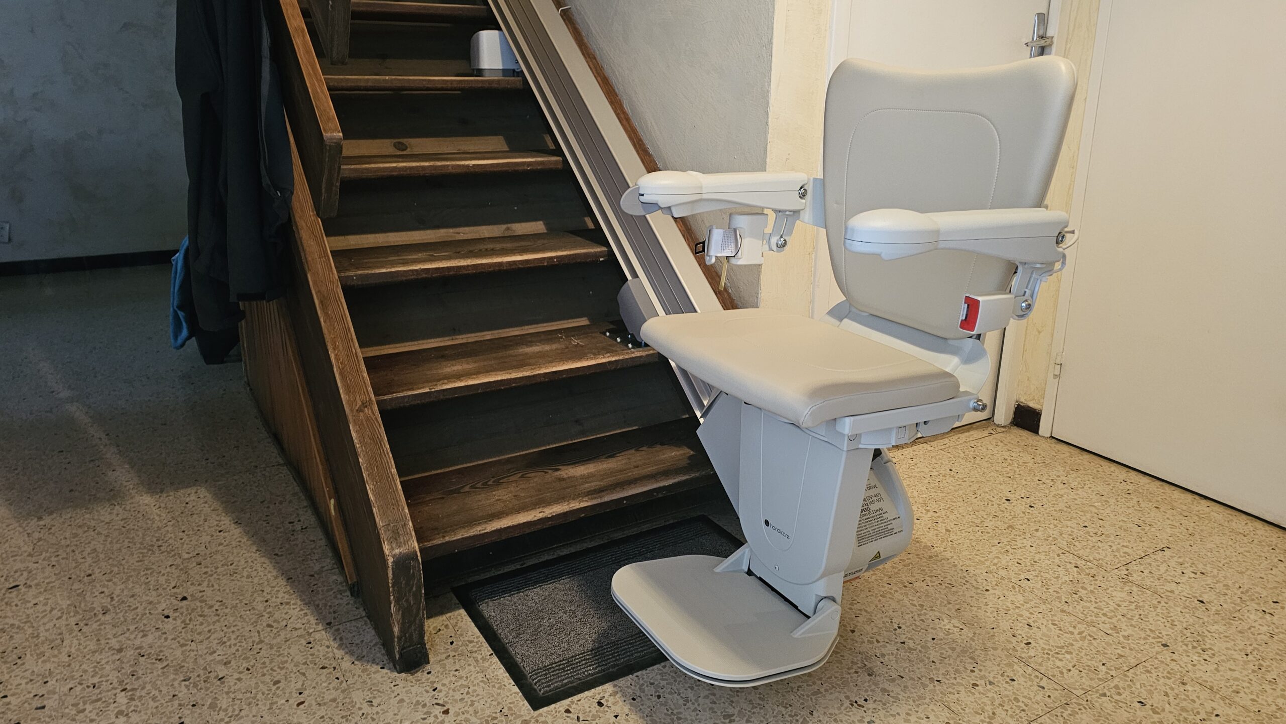 Monte Escalier Handicare 1100 Slide Romans Drôme